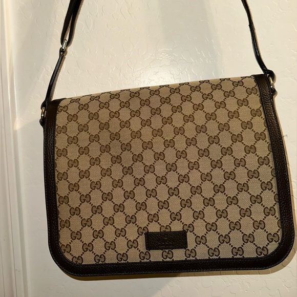LARGE Gucci GG Canvas Flap Messenger Bag - Picture 1 of 8